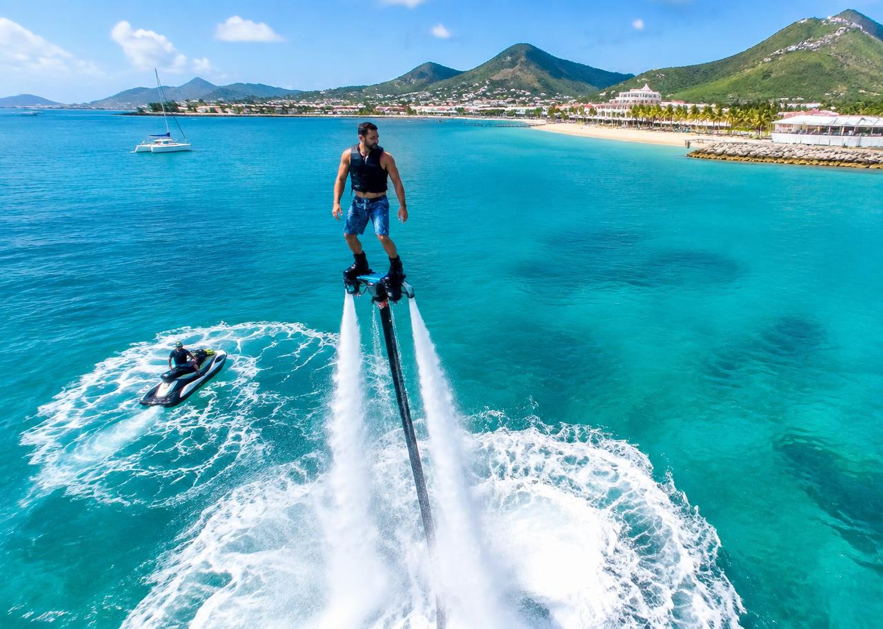 session de flyboard photographiée par drone à Saint-Martin